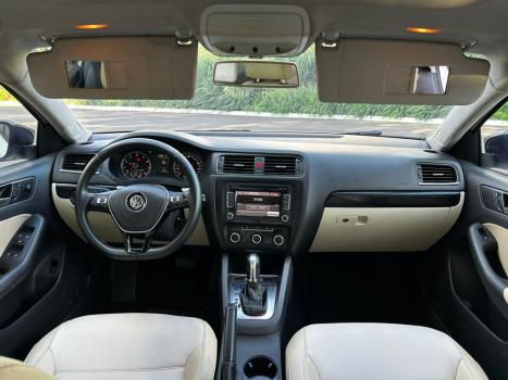 VOLKSWAGEN Jetta 2.0 4P FLEX COMFORTLINE TIPTRONIC AUTOM�TICO, Foto 10