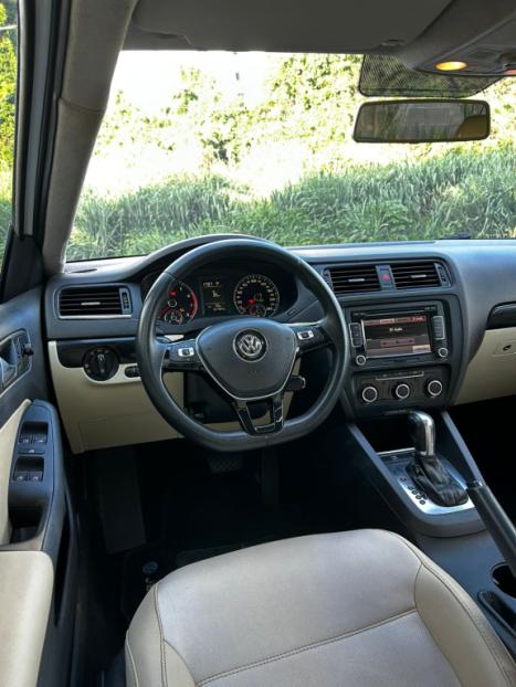 VOLKSWAGEN Jetta 2.0 4P FLEX COMFORTLINE TIPTRONIC AUTOM�TICO, Foto 12