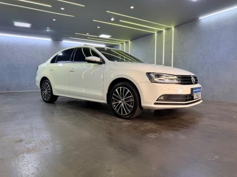 VOLKSWAGEN Jetta 2.0 4P TSI HIGHLINE 211 CV AUTOM�TICO, Foto 4