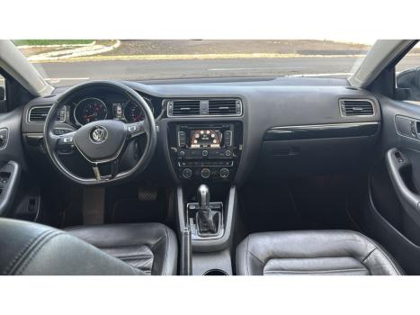 VOLKSWAGEN Jetta 2.0 4P TSI HIGHLINE 211 CV AUTOM�TICO, Foto 6