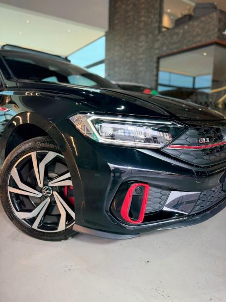 VOLKSWAGEN Jetta 2.0 4P TSI HIGHLINE 200 CV AUTOM�TICO, Foto 3