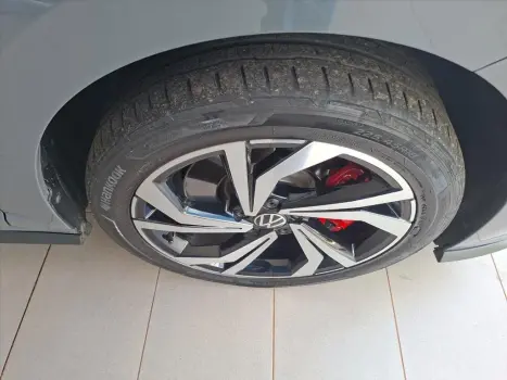 VOLKSWAGEN Jetta 2.0 4P 350 TSI GLI AUTOM�TICO DSG, Foto 9