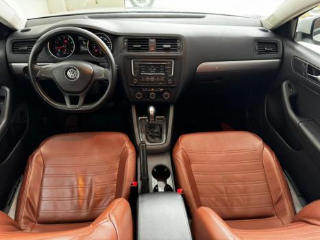 VOLKSWAGEN Jetta 2.0 4P TRENDLINE FLEX AUTOM�TICO, Foto 10