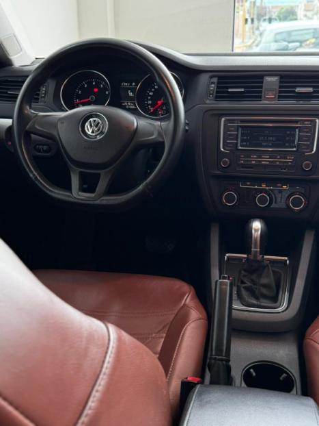 VOLKSWAGEN Jetta 2.0 4P TRENDLINE FLEX AUTOM�TICO, Foto 15