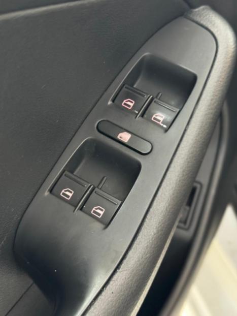 VOLKSWAGEN Jetta 2.0 4P TRENDLINE FLEX AUTOM�TICO, Foto 16