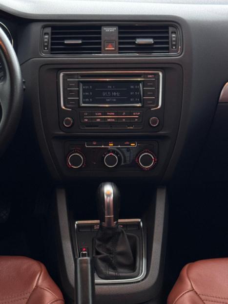 VOLKSWAGEN Jetta 2.0 4P TRENDLINE FLEX AUTOM�TICO, Foto 18