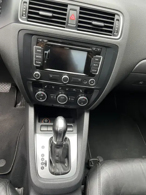 VOLKSWAGEN Jetta 2.0 4P TSI HIGHLINE 211 CV AUTOM�TICO, Foto 11