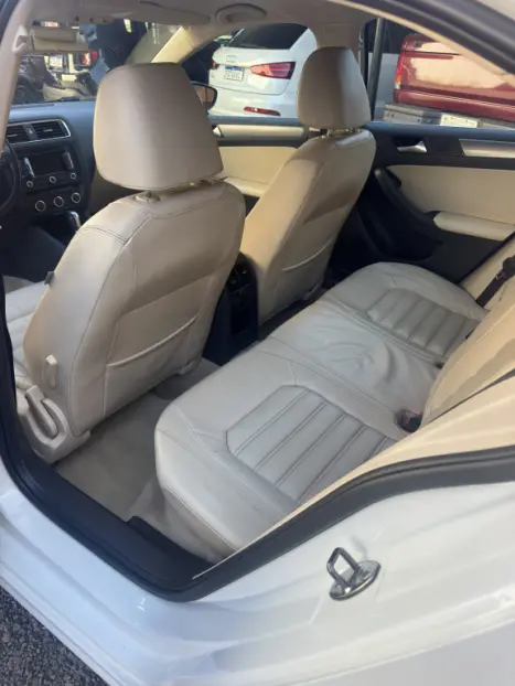 VOLKSWAGEN Jetta 2.0 4P TSI HIGHLINE 211 CV AUTOM�TICO, Foto 5