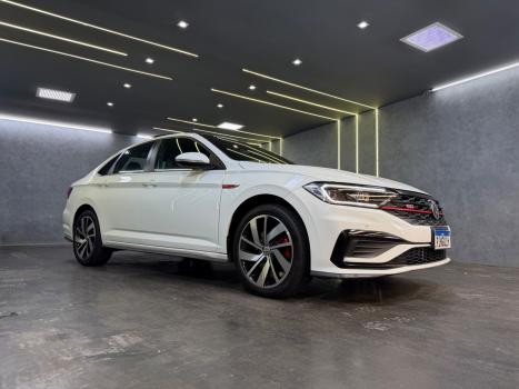 VOLKSWAGEN Jetta 2.0 4P 350 TSI GLI AUTOM�TICO DSG, Foto 4