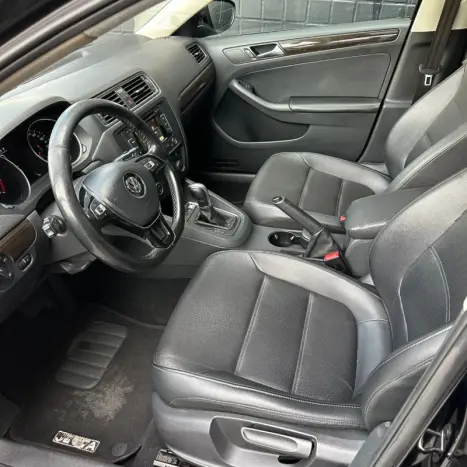 VOLKSWAGEN Jetta 2.0 4P COMFORTLINE TIPTRONIC AUTOM�TICO, Foto 9