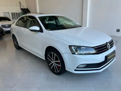 VOLKSWAGEN Jetta 2.0 4P TSI HIGHLINE 211 CV AUTOM�TICO, Foto 3
