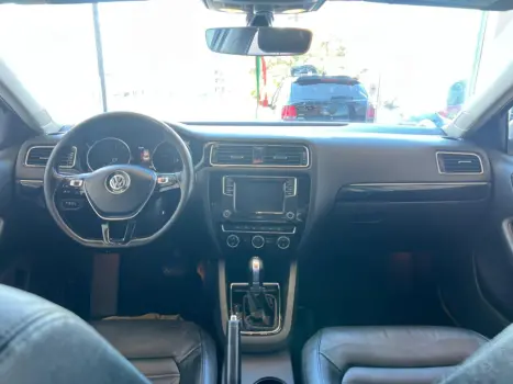 VOLKSWAGEN Jetta 2.0 4P TSI HIGHLINE 211 CV AUTOM�TICO, Foto 8