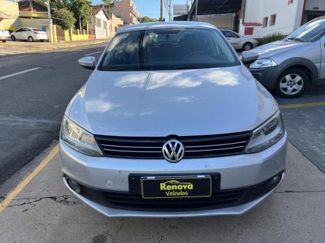 VOLKSWAGEN Jetta 2.0 4P COMFORTLINE TIPTRONIC AUTOM�TICO, Foto 2