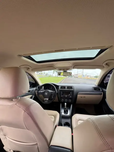 VOLKSWAGEN Jetta 2.0 4P TSI HIGHLINE 200 CV AUTOM�TICO, Foto 3