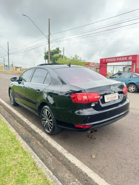 VOLKSWAGEN Jetta 2.0 4P TSI HIGHLINE 200 CV AUTOM�TICO, Foto 6