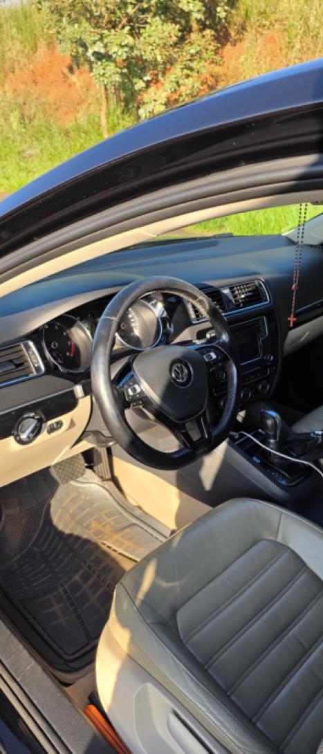 VOLKSWAGEN Jetta 2.0 4P TSI HIGHLINE 211 CV AUTOM�TICO, Foto 11