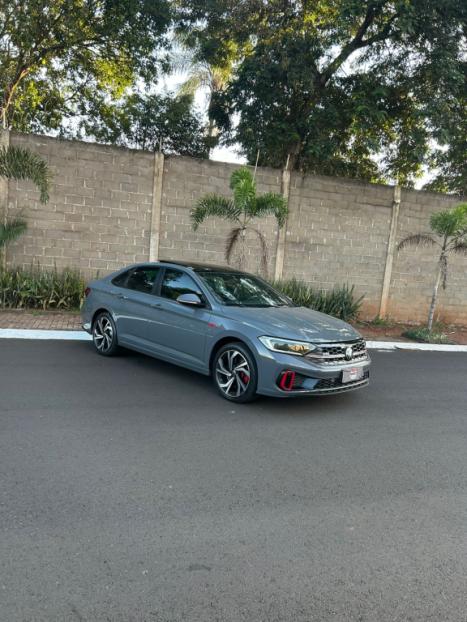 VOLKSWAGEN Jetta 2.0 4P 350 TSI GLI AUTOM�TICO DSG, Foto 3