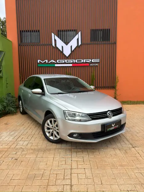 VOLKSWAGEN Jetta 2.0 4P FLEX AUTOM�TICO, Foto 1