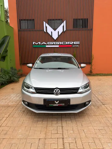 VOLKSWAGEN Jetta 2.0 4P FLEX AUTOM�TICO, Foto 3