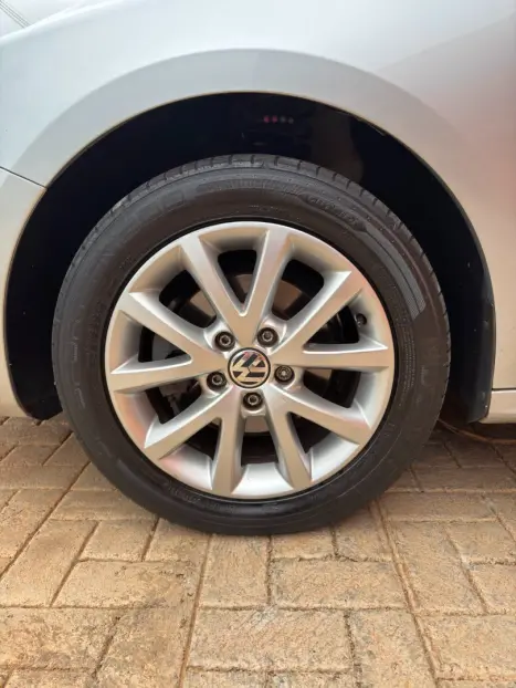 VOLKSWAGEN Jetta 2.0 4P FLEX AUTOM�TICO, Foto 6