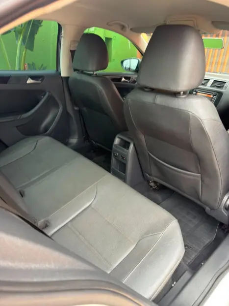 VOLKSWAGEN Jetta 2.0 4P FLEX AUTOM�TICO, Foto 13