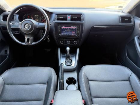 VOLKSWAGEN Jetta 2.0 4P COMFORTLINE TIPTRONIC AUTOM�TICO, Foto 5