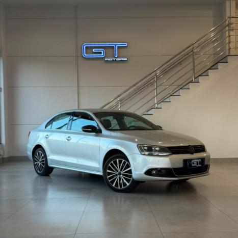 VOLKSWAGEN Jetta 2.0 4P TSI HIGHLINE 211 CV AUTOM�TICO, Foto 1