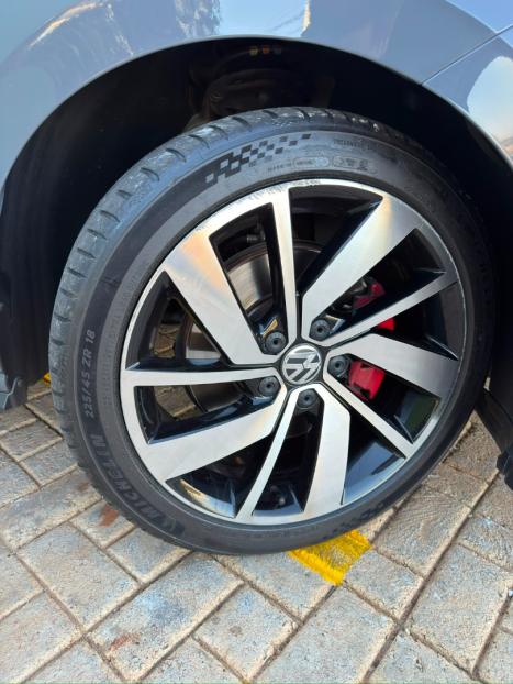 VOLKSWAGEN Jetta 2.0 4P 350 TSI GLI AUTOM�TICO DSG, Foto 4