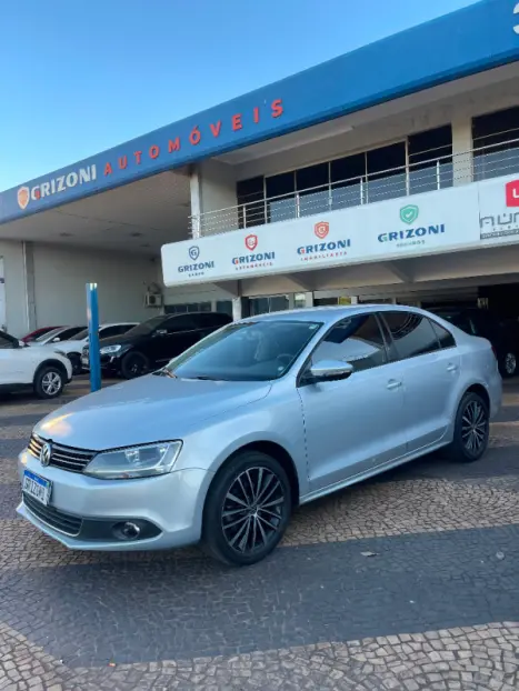 VOLKSWAGEN Jetta 2.0 4P FLEX AUTOM�TICO, Foto 1