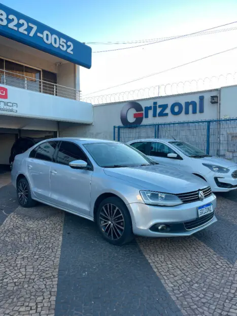 VOLKSWAGEN Jetta 2.0 4P FLEX AUTOM�TICO, Foto 3