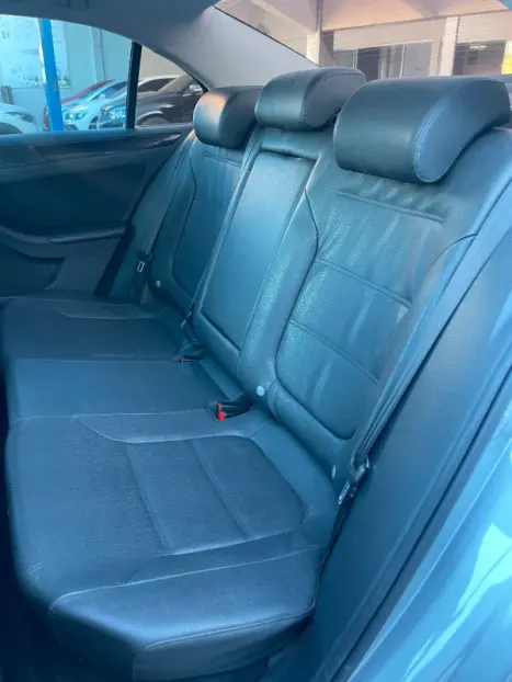 VOLKSWAGEN Jetta 2.0 4P FLEX AUTOM�TICO, Foto 8