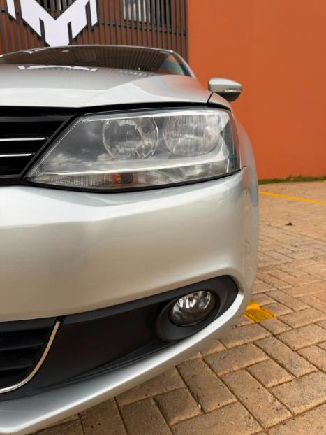 VOLKSWAGEN Jetta 2.0 4P COMFORTLINE TIPTRONIC AUTOM�TICO, Foto 7