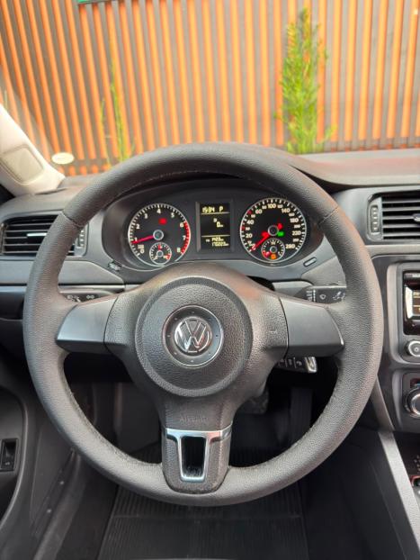 VOLKSWAGEN Jetta 2.0 4P COMFORTLINE TIPTRONIC AUTOM�TICO, Foto 14