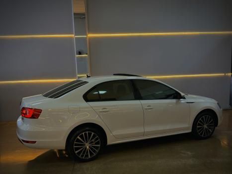 VOLKSWAGEN Jetta 2.0 4P FLEX COMFORTLINE TIPTRONIC AUTOM�TICO, Foto 2