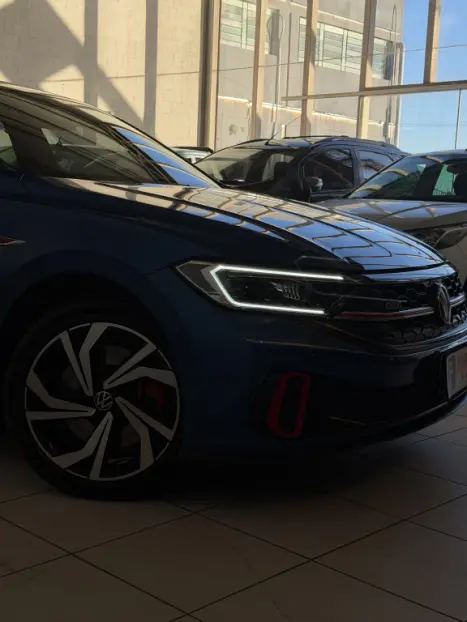 VOLKSWAGEN Jetta 2.0 4P 350 TSI GLI AUTOMÁTICO DSG, Foto 3