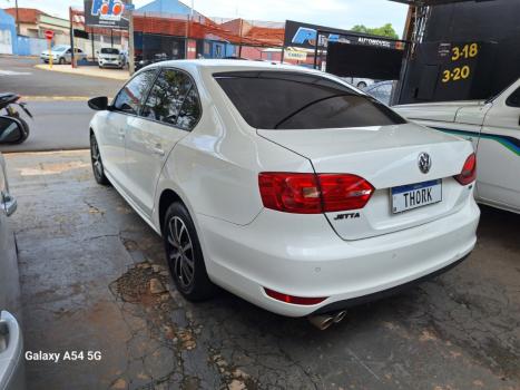 VOLKSWAGEN Jetta 2.0 4P FLEX COMFORTLINE TIPTRONIC AUTOMÁTICO, Foto 4