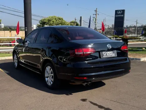 VOLKSWAGEN Jetta 2.0 4P TRENDLINE FLEX AUTOMÁTICO, Foto 7
