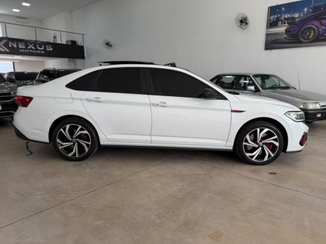 VOLKSWAGEN Jetta 2.0 4P 350 TSI GLI AUTOMÁTICO DSG, Foto 4