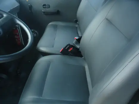 VOLKSWAGEN Kombi 1.4 FLEX STD 9 LUGARES, Foto 3