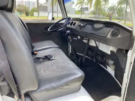 VOLKSWAGEN Kombi 1.6 STD 9 LUGARES, Foto 13