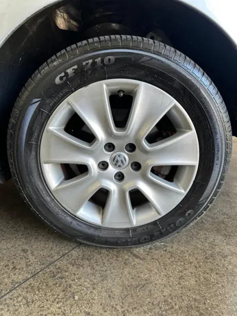 VOLKSWAGEN New Beetle 2.0 MI AUTOMÁTICO, Foto 5 VOLKSWAGEN New Beetle 2.0 MI AUTOMÁTICO, Foto 5