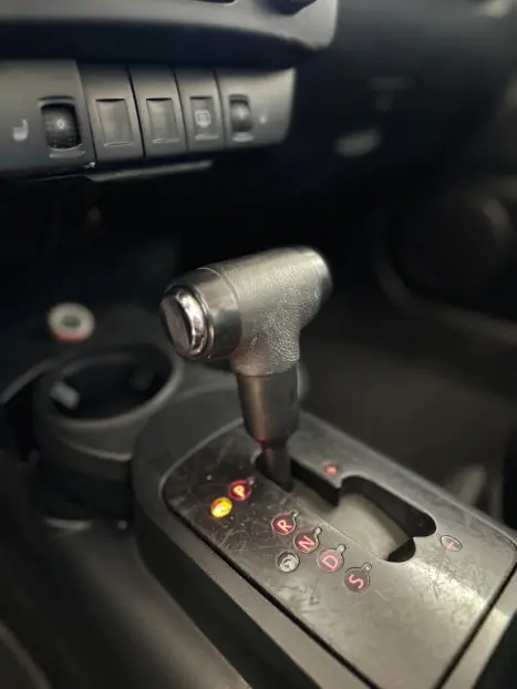 VOLKSWAGEN New Beetle 2.0 MI AUTOMÁTICO, Foto 11 VOLKSWAGEN New Beetle 2.0 MI AUTOMÁTICO, Foto 11