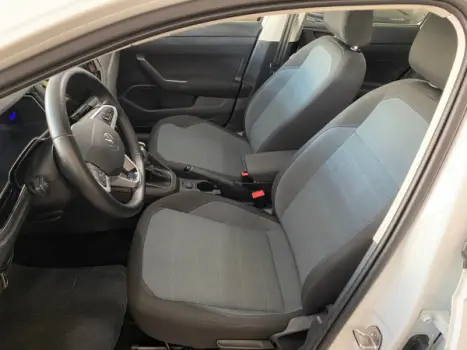 VOLKSWAGEN Nivus 1.0 4P FLEX 200 TSI COMFORTLINE TURBO AUTOMTICO, Foto 8