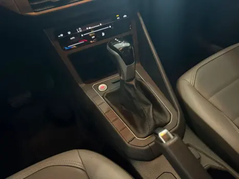 VOLKSWAGEN Nivus 1.0 4P FLEX 200 TSI HIGHLINE TURBO AUTOMÁTICO, Foto 10 VOLKSWAGEN Nivus 1.0 4P FLEX 200 TSI HIGHLINE TURBO AUTOMÁTICO, Foto 10