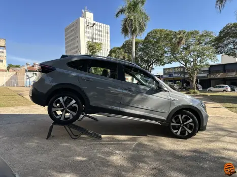 VOLKSWAGEN Nivus 1.0 4P FLEX 200 TSI HIGHLINE TURBO AUTOMTICO, Foto 3