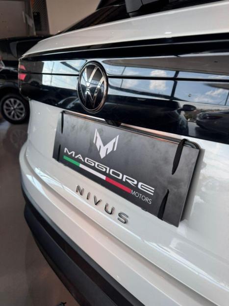 VOLKSWAGEN Nivus 1.0 4P FLEX 200 TSI COMFORTLINE TURBO AUTOMTICO, Foto 8