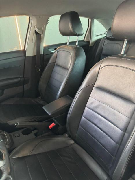 VOLKSWAGEN Nivus 1.0 4P FLEX 200 TSI COMFORTLINE TURBO AUTOMTICO, Foto 14