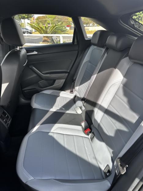 VOLKSWAGEN Nivus 1.0 4P FLEX 200 TSI HIGHLINE TURBO AUTOMÁTICO, Foto 4 VOLKSWAGEN Nivus 1.0 4P FLEX 200 TSI HIGHLINE TURBO AUTOMÁTICO, Foto 4