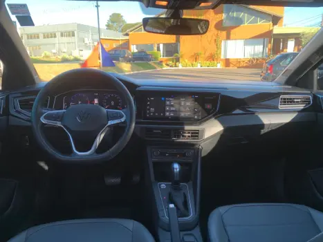 VOLKSWAGEN Nivus 1.0 4P FLEX 200 TSI HIGHLINE TURBO AUTOMÁTICO, Foto 4 VOLKSWAGEN Nivus 1.0 4P FLEX 200 TSI HIGHLINE TURBO AUTOMÁTICO, Foto 4