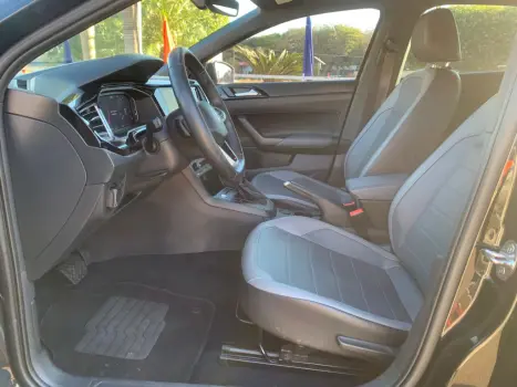 VOLKSWAGEN Nivus 1.0 4P FLEX 200 TSI HIGHLINE TURBO AUTOMÁTICO, Foto 5 VOLKSWAGEN Nivus 1.0 4P FLEX 200 TSI HIGHLINE TURBO AUTOMÁTICO, Foto 5